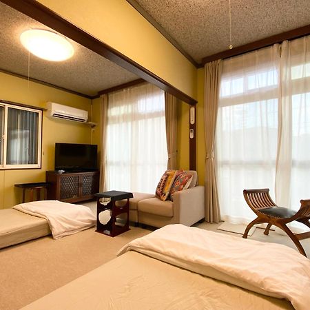 Hotel Toya町家-Chitose à Toyama Station Extérieur photo