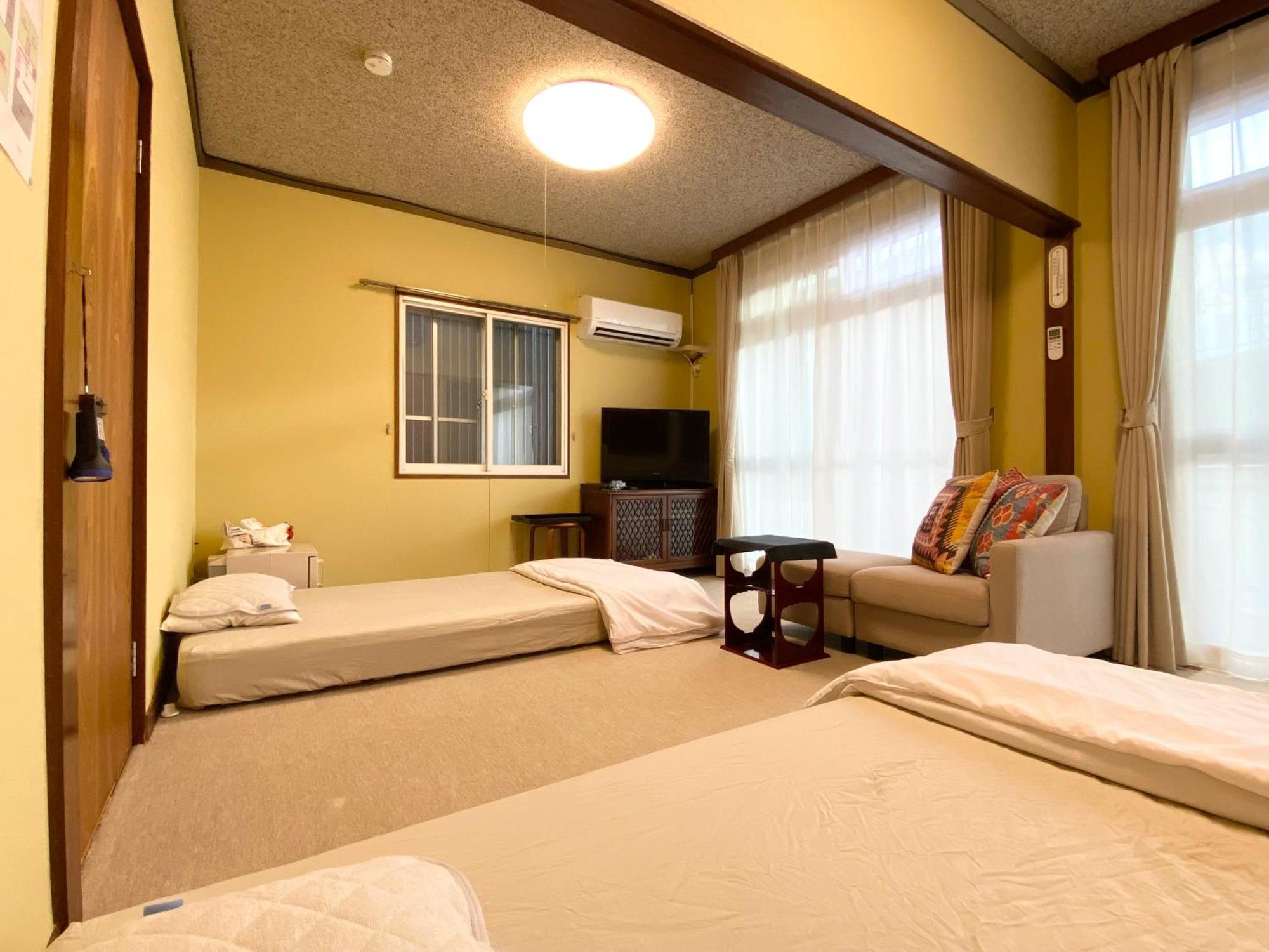 Hotel Toya町家-Chitose à Toyama Station Extérieur photo